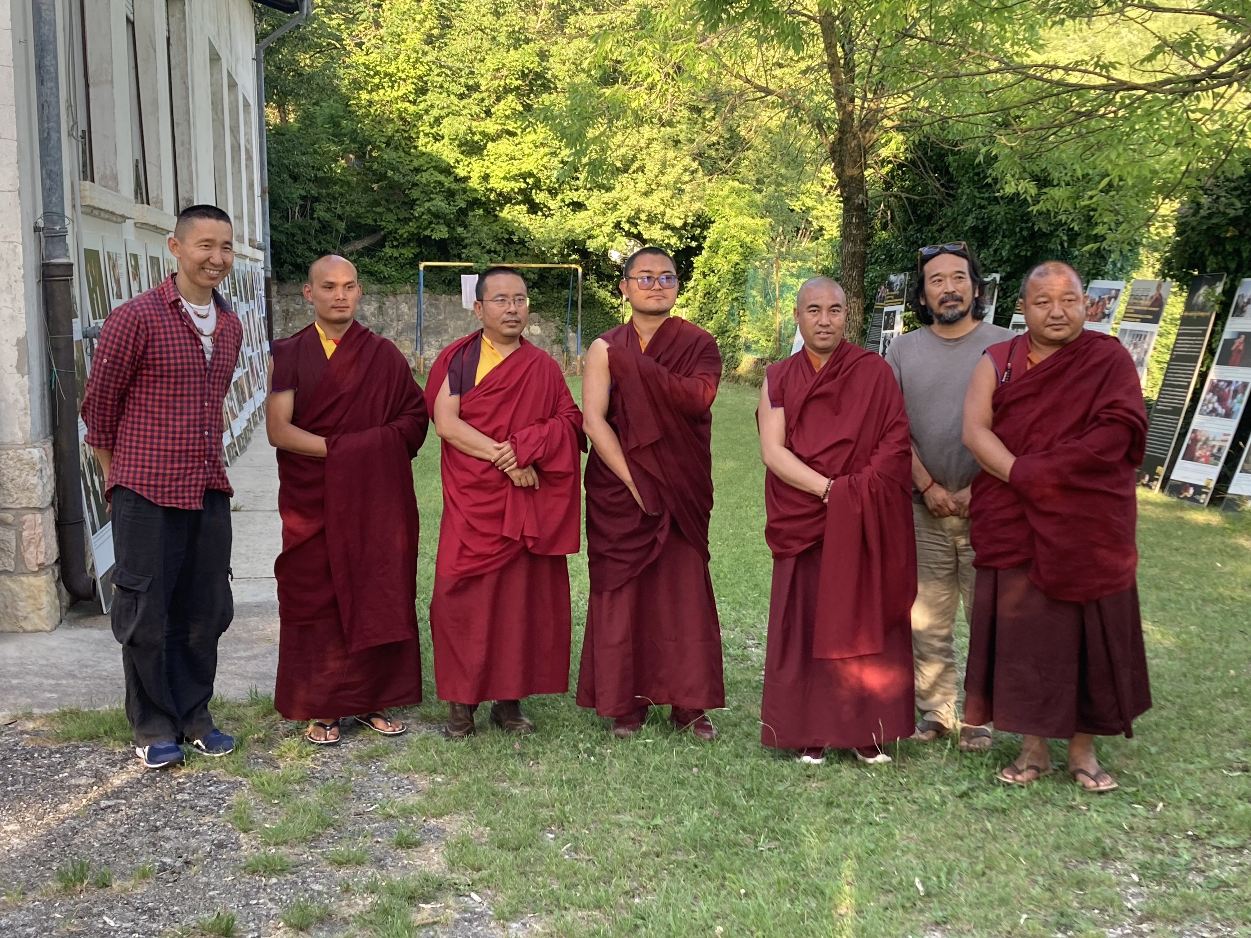La mostra fotografica “La vita e gli impegni di Sua Santità il Dalai Lama” a Cancello - Verona